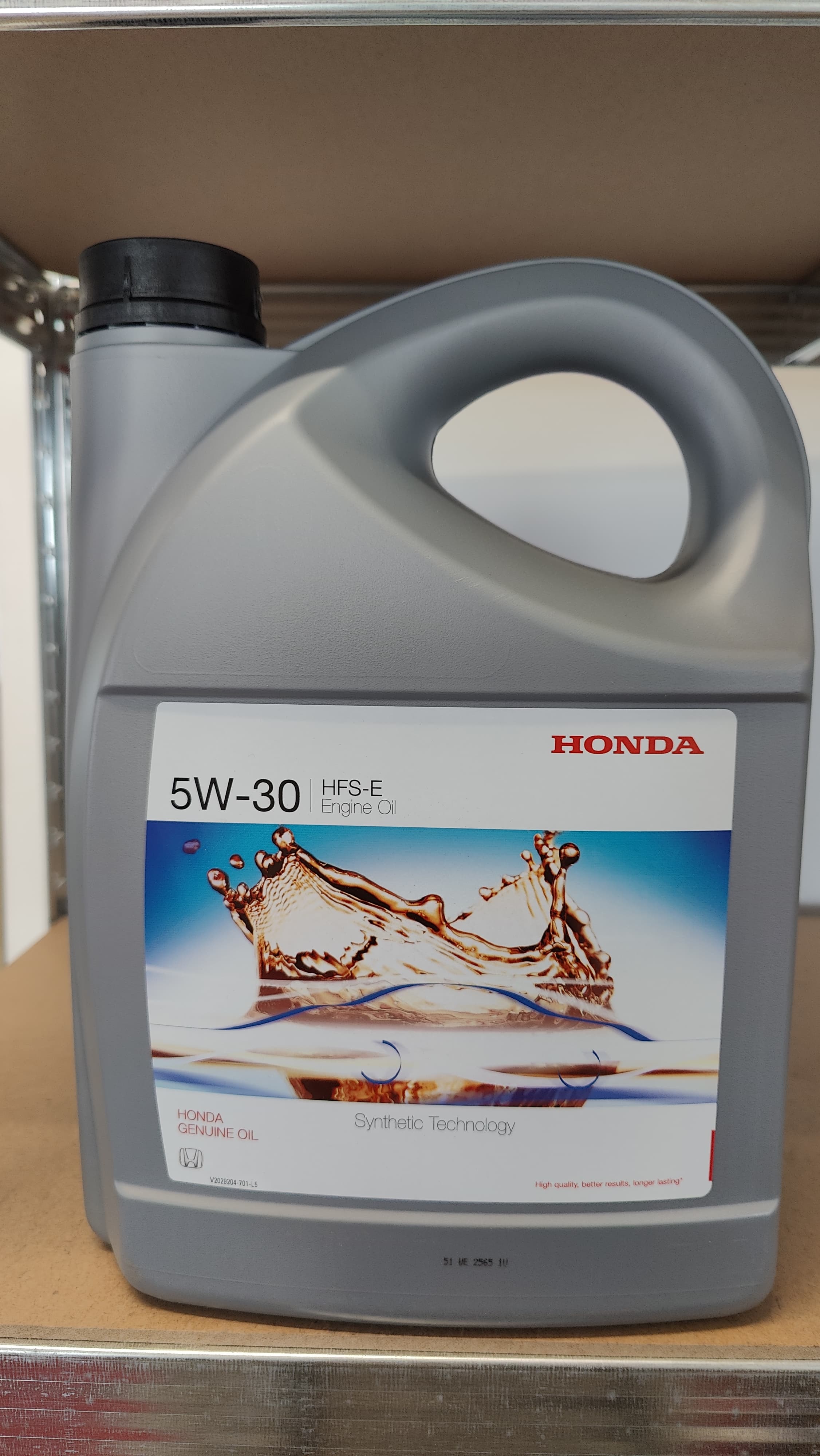 Product image of Genuine Honda 5W-30 HFS-E Engine Oil, 4 Liters