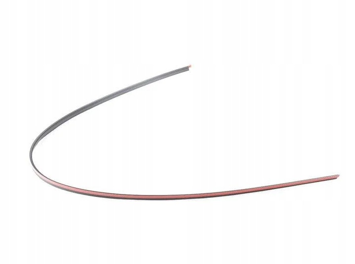 Upper windshield moulding